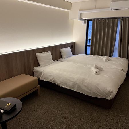 Lite House Shinsaibashi IV Hotel Osaka Bagian luar foto