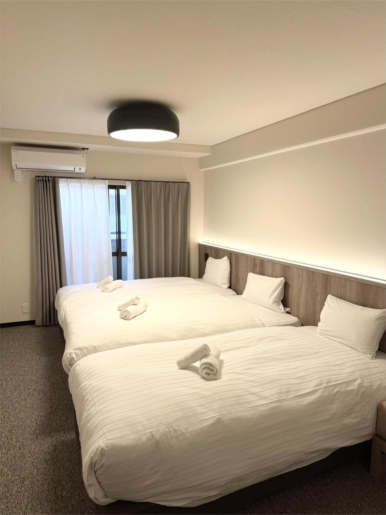 Lite House Shinsaibashi IV Hotel Osaka Bagian luar foto
